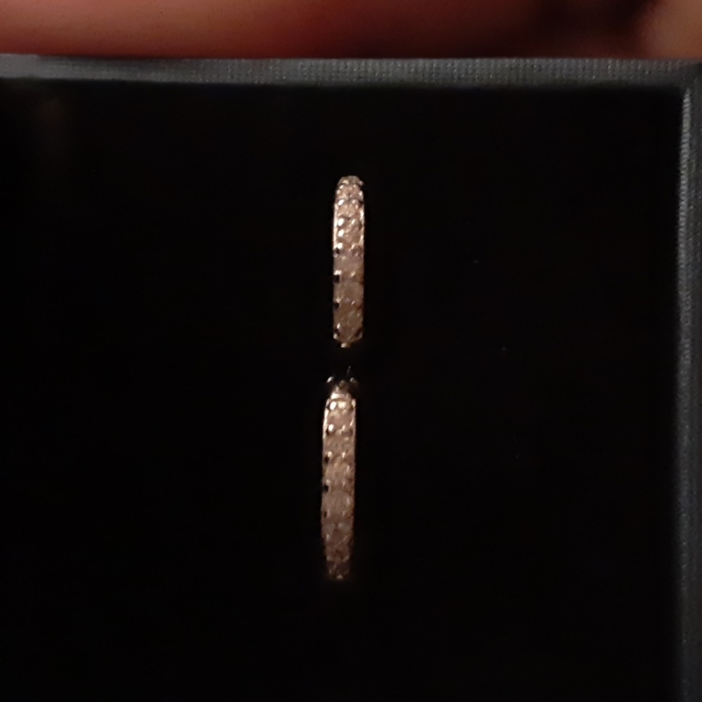 Beautiful vintage 925 silver diamond accent Huggies hoop earrings - Picture 2 of 6